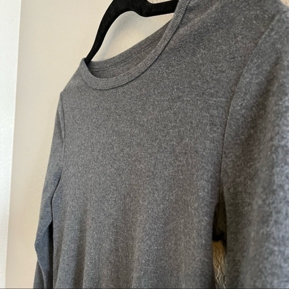 Basic T Long Sleeve - Picture 3 of 5